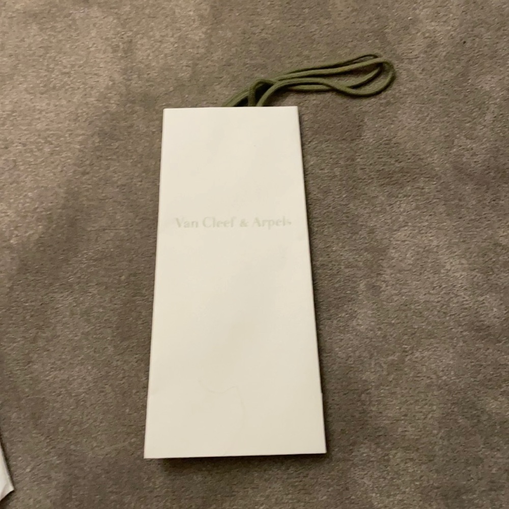 Original Van Cleef & Arpels bracelet sized shopping bag.  Excellent condition.